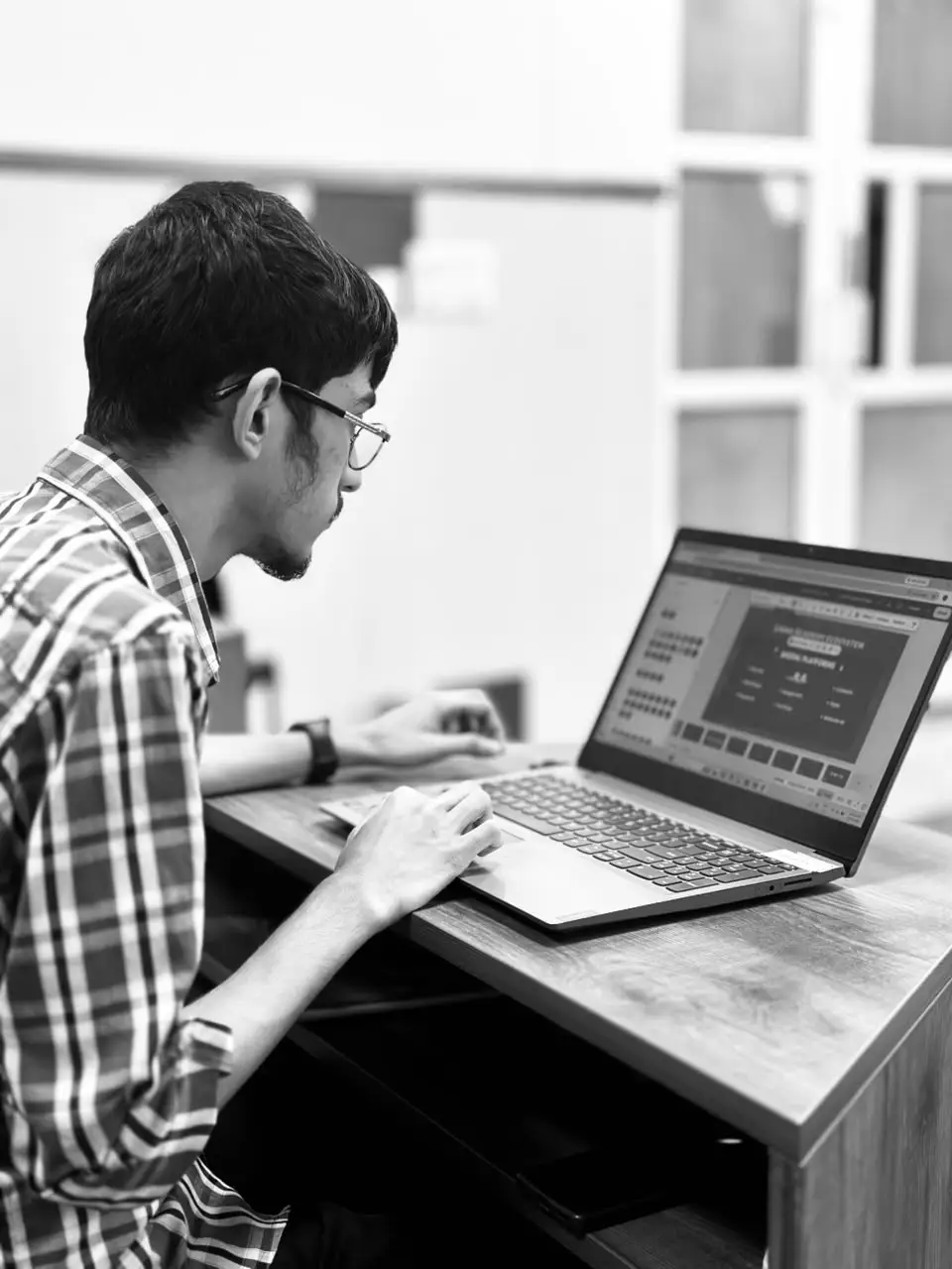 Freelance digital marketer in Kasaragod | Kerala | specializing in SEO | social media and AI marketing